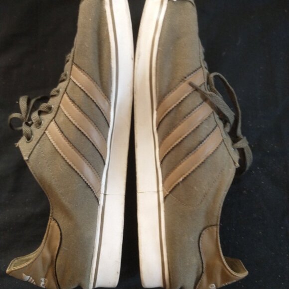 Adidas Gazelle green, size 13, used - Picture 4 of 8